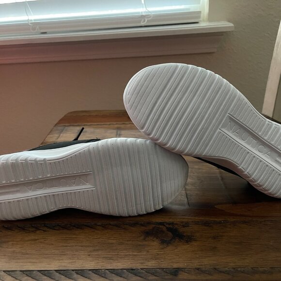 Nautica Girls Atletic 3 - Picture 8 of 8